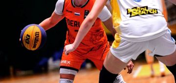 3x3 TeamNL basketbalster Karin Kuijt opent indoor basketbalevenement in Lelystad.jpeg
