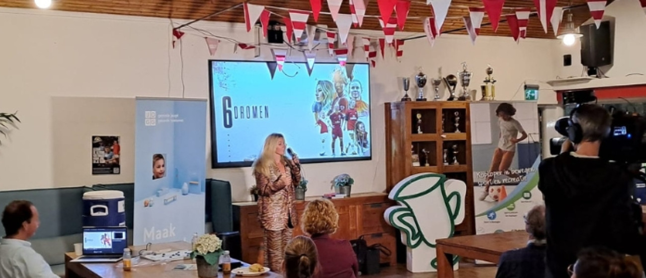 Zonder titel (1100 x 300 px).jpg