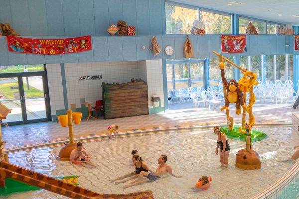 Piratenbad-cropped.jpg
