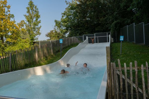 buiten-speel-waterglijbaan.jpg